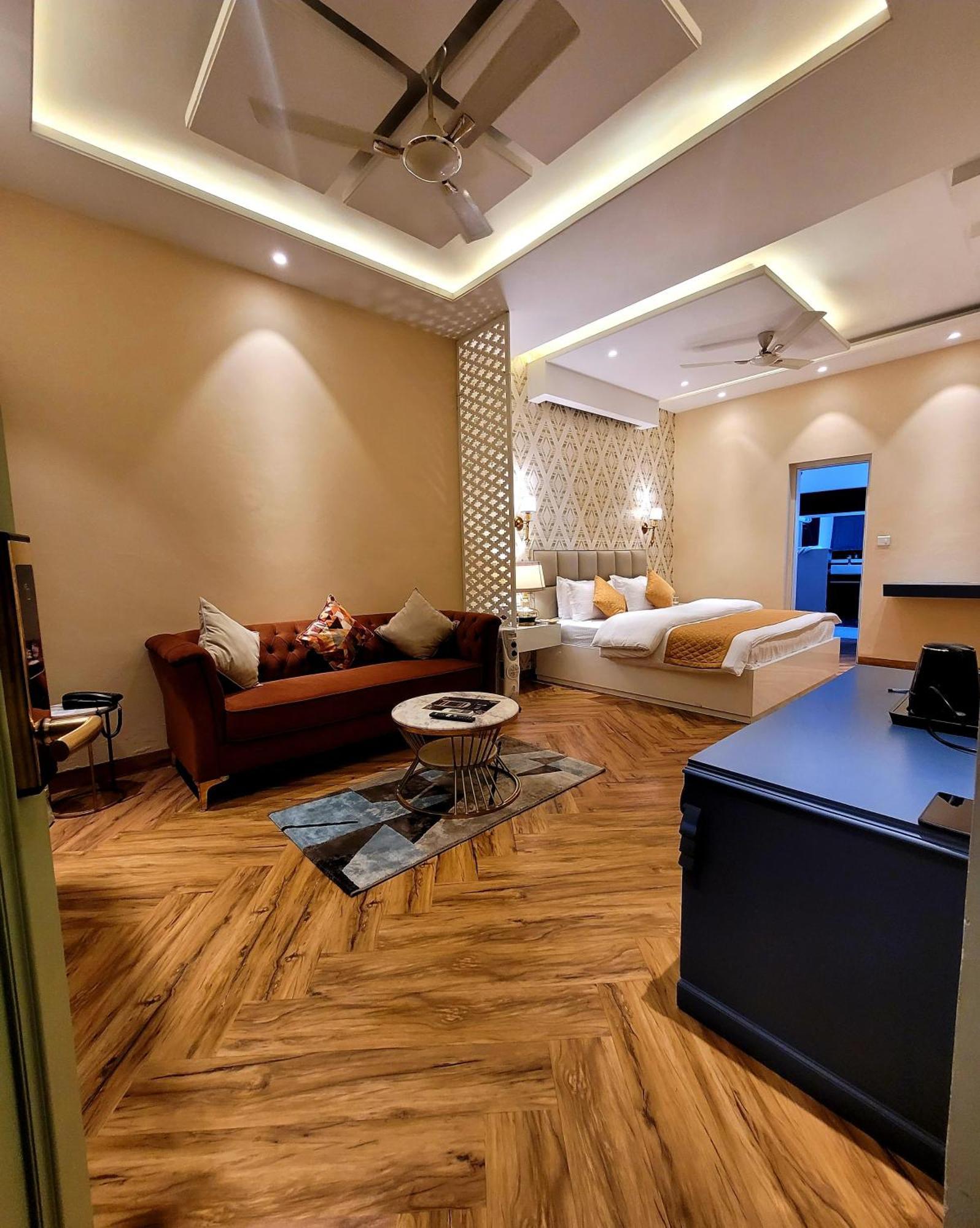 Victorian Elegance Luxury Stays Amritsar Eksteriør billede