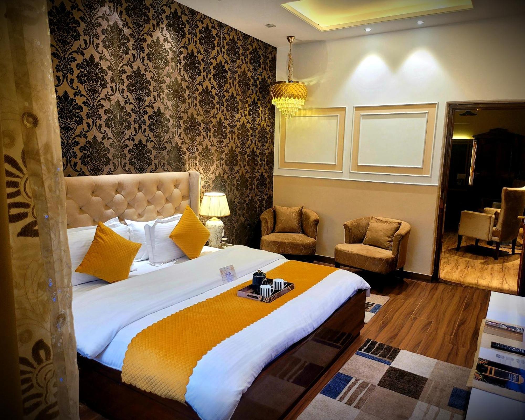 Victorian Elegance Luxury Stays Amritsar Eksteriør billede